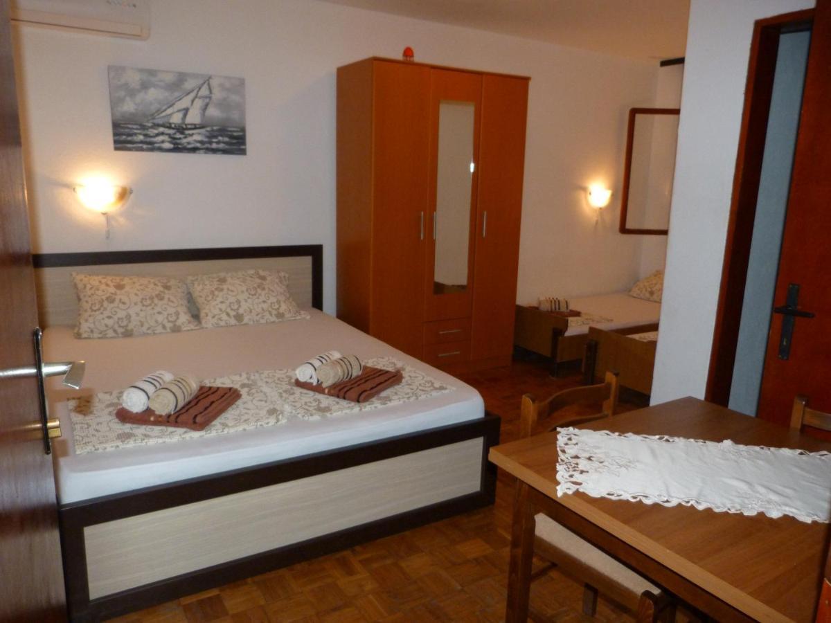 Apartments Aleksic Sutomore Exterior photo