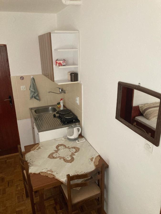Apartments Aleksic Sutomore Exterior photo