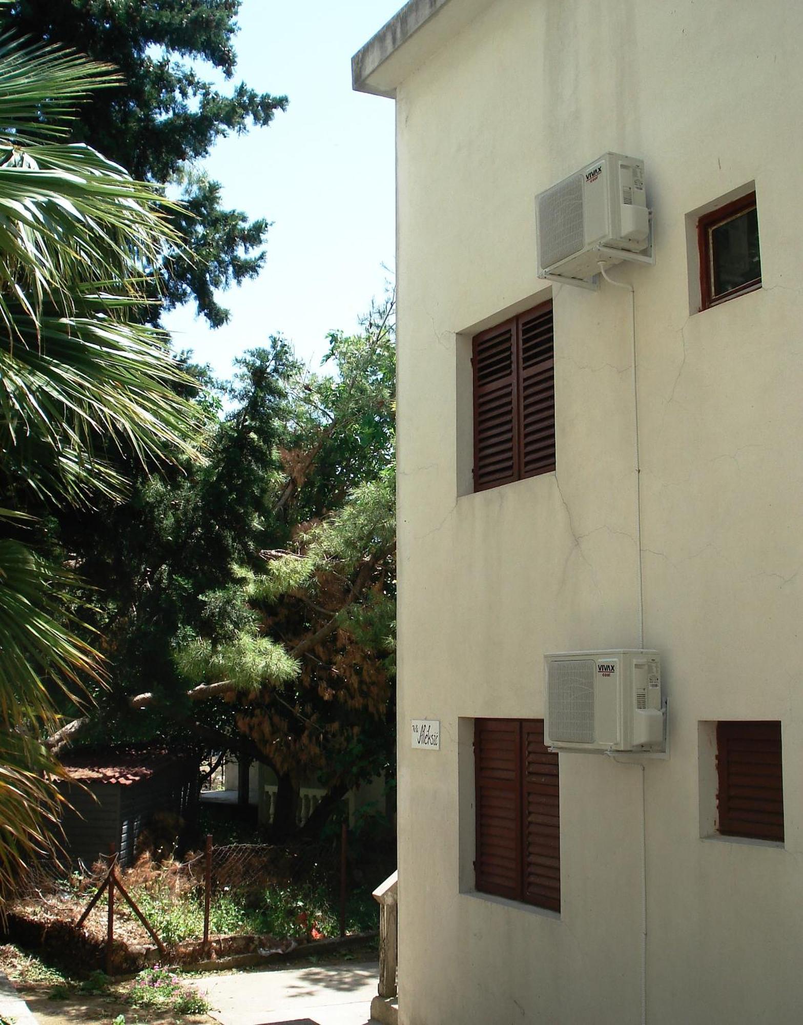 Apartments Aleksic Sutomore Exterior photo